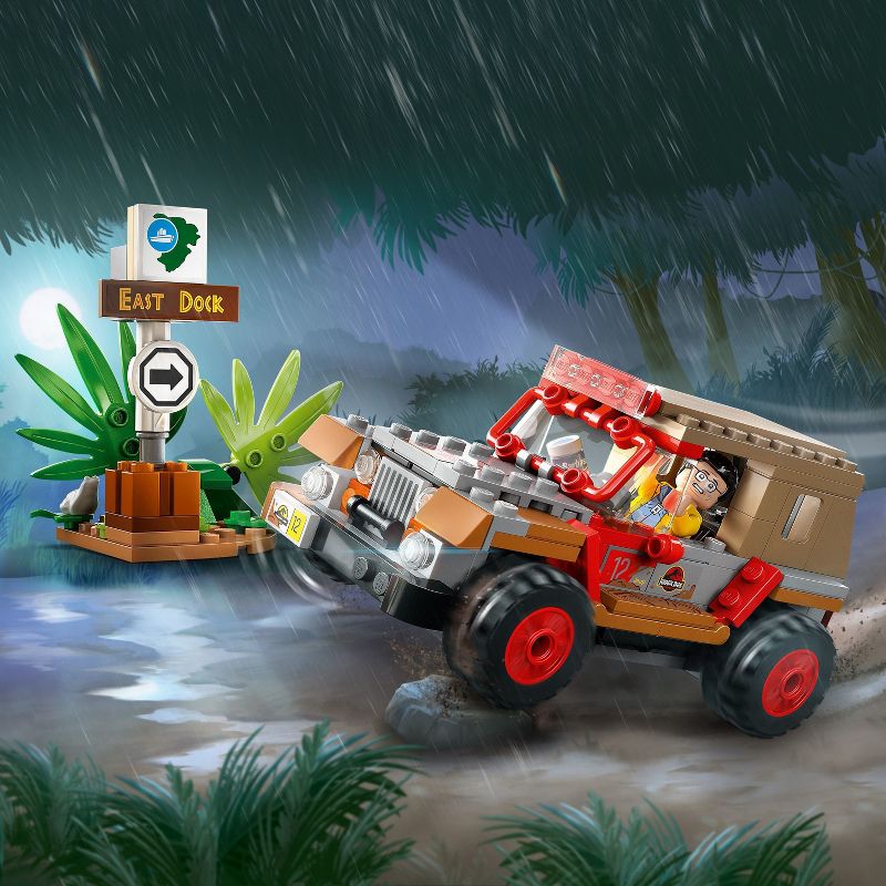 LEGO Jurassic Park Dilophosaurus Ambush Dinosaur Toy 76958, 6 of 8