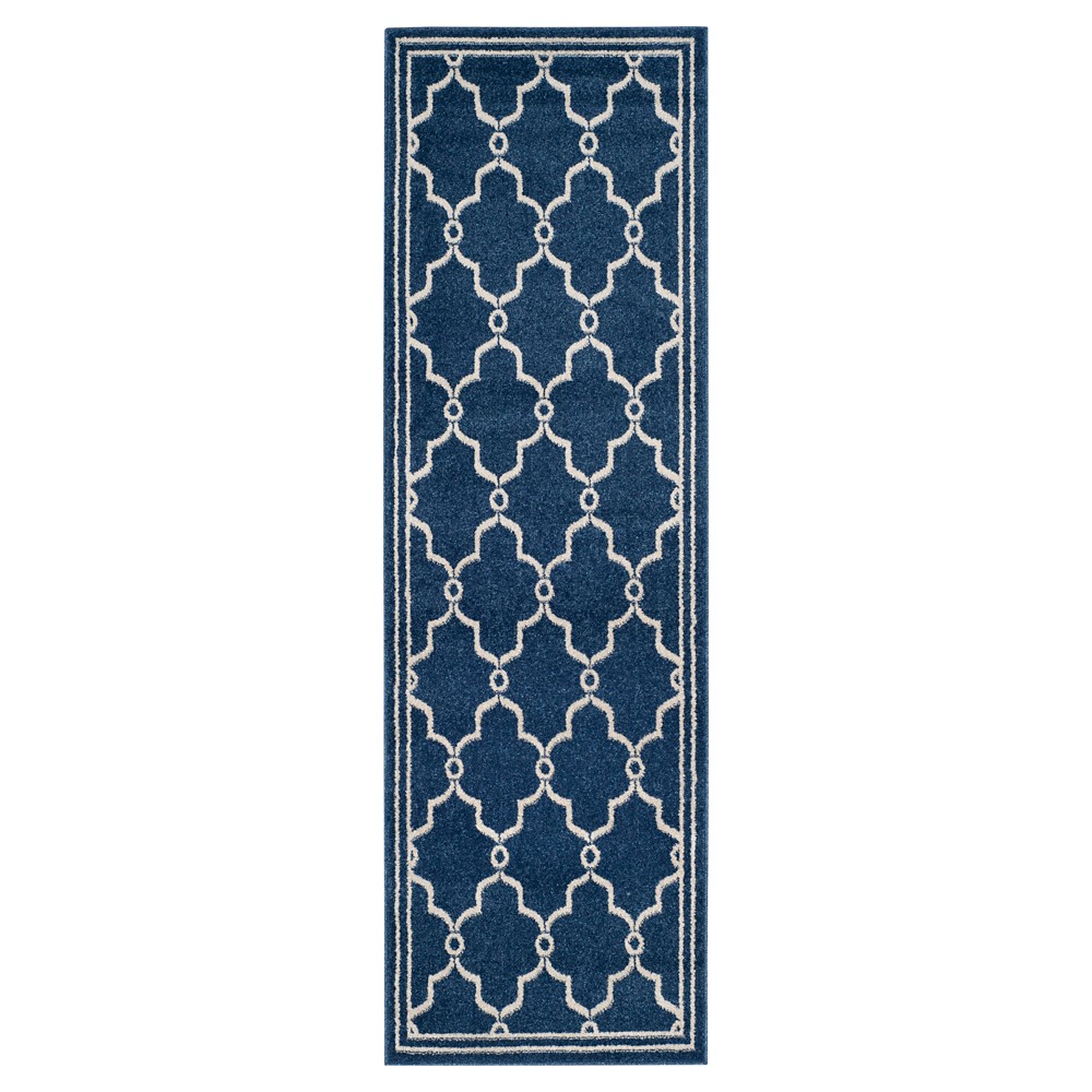 Prato 2'3inx9' Indoor/Outdoor Runner - Navy/Beige - Safavieh