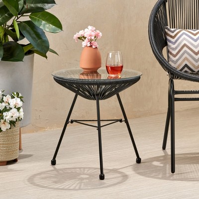 17.75'' Round Rattan Side Table with Tempered Glass Top,Modern Outdoor Accent Table for Balcony or Patio-Cuddlewood