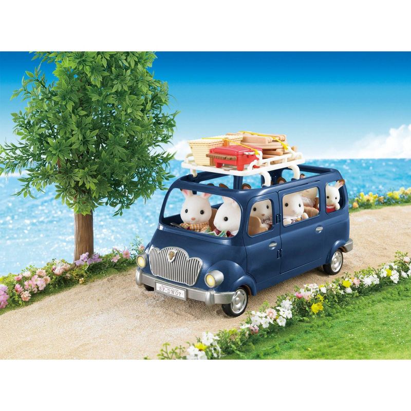 Calico Critters Family Seven Seater, 6 of 9