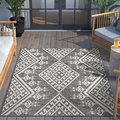 Cascade Tribal Diamond 8' x 10' Grey Synthetic Flat-Weave Rug