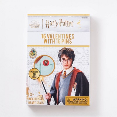 Paper Magic 16ct Valentine's Day Harry Potter Pins and Exchange Cards