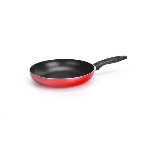 NutriChef Red Medium Fry Pan, 10-Inch Kitchen Cookware, Black Coating  Inside, Heat Resistant Lacquer Outside (Red)