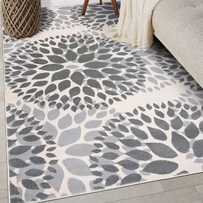 Gray Floral Synthetic 5' x 7' Easy Care Area Rug