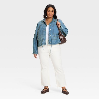 Universal Thread Women's Cinched Denim Jacket - Universal Thread™ Light Wash 4X — фото 3