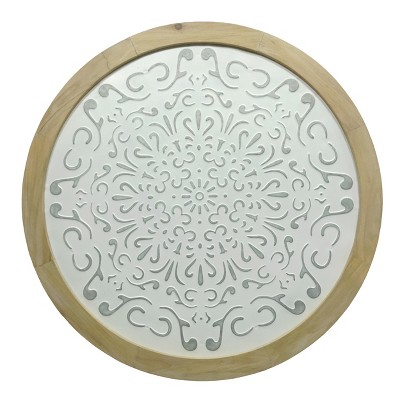 VIP Metal 32 in. White Round Wall Art