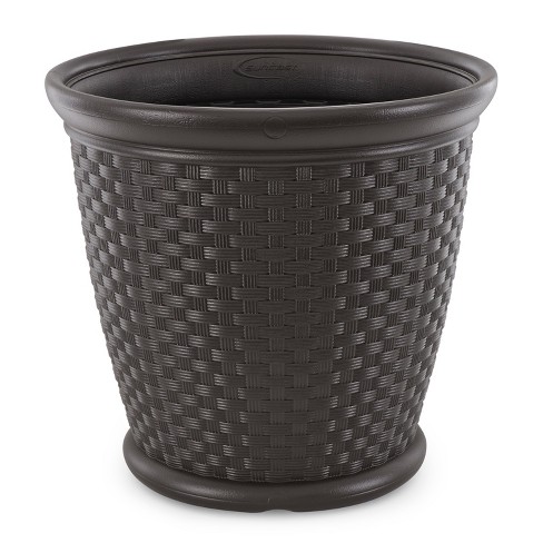 Suncast 14'' x 12'' Lightweight and Durable Resin Decorative Hose Pot, Gray  