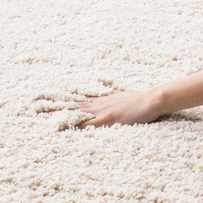 Ivory 4' x 6' Rectangular Synthetic Shag Rug