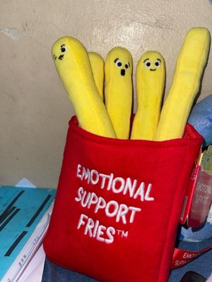 I love my emotional support fries! @whatdoyoumeme @emotionalsupportplu