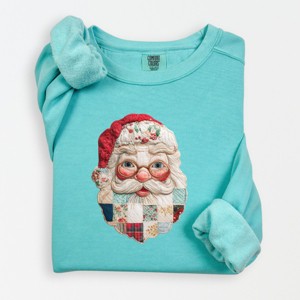 Santa Face Patchwork Print - Women's Lightweight Garment Dyed Sweatshirt - 1 of 3