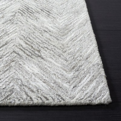 Gray Chevron Hand Tufted Wool and Viscose 4' x 6' Area Rug