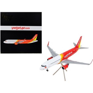 Airbus A320 Commercial Aircraft "VietJet Air" White and Red "Gemini 200" Series 1/200 Diecast Model Airplane by GeminiJets - 1 of 3