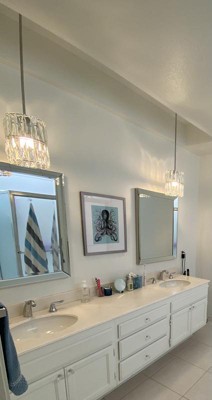 Guest review image 1 of 1, zoom in
