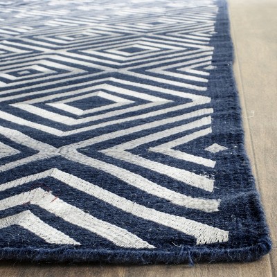 Navy and White Geometric Pattern 5'x8' Handmade Rug