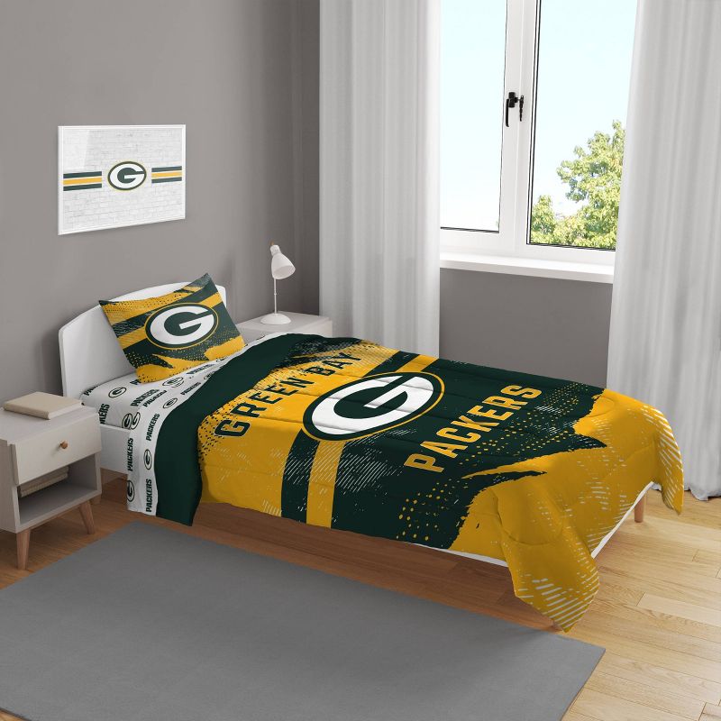 NFL Bay Packers Slanted Stripe Twin Bed in a Bag Set - 4pc, 1 of 4