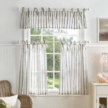 Martha Stewart's Charming DIY Café Curtains Are Made from This Kitchen  Staple