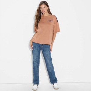 Women's LA Oversized Short Sleeve Graphic T-Shirt - Brown - 1 of 3