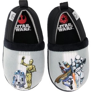 STAR WARS Little Kids' Mismatch Family Indoor/Outdoor Slide-On Slippers - 1 of 4
