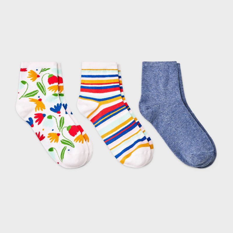 Women&#39;s 3pk Happy Garden Ankle Socks - A New Day&#8482; White/Denim/Red 4-10, 1 of 5