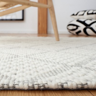 Ivory Round Flat Woven Handmade Wool Rug, 47"