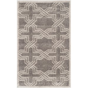 Amherst AMT413 Power Loomed Indoor Rugs - Safavieh - 1 of 4