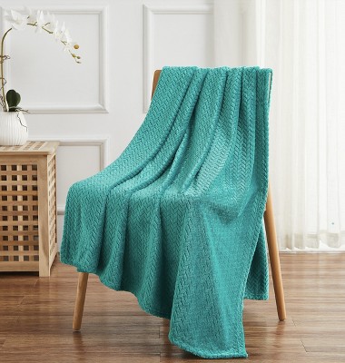 Kate Aurora Ultra Soft & Plush Herringbone Fleece Throw Blanket Covers ...