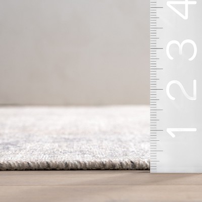 Light Gray Synthetic Medallion Washable Area Rug, 5' x 8'