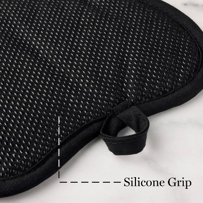 Heart-Shaped Gingham Pot Holders with Silicone Grip, 2-Pack
