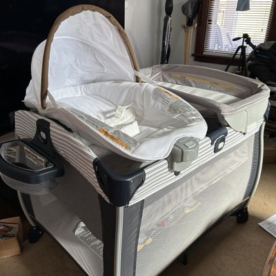 Graco pack n play playard quick connect portable outlet napper