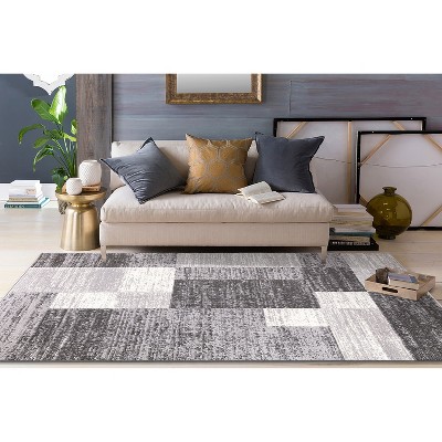 Gray Geometric Easy Care Synthetic Area Rug 8' x 10'