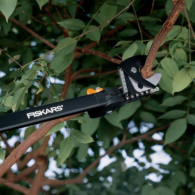 Fiskars 5&#39; Pruning Stik Tree Pruner