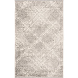 Adirondack ADR129 Non-Shedding Power Loomed Indoor Rugs - Safavieh - 1 of 4