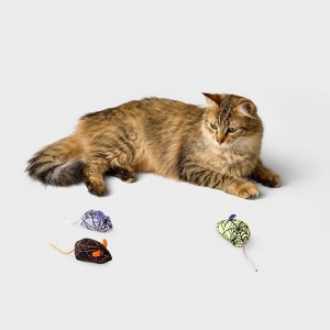 Skitter Mice Cat Plush Toy Set - 3pk - Boots & Barkley™ - 1 of 3