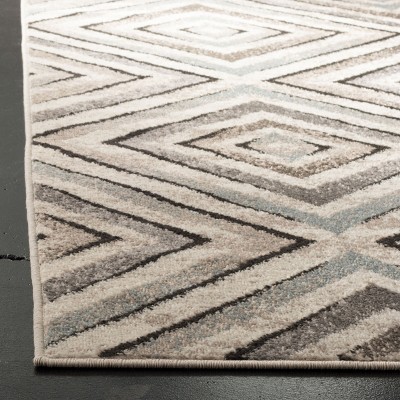 Gray Geometric Low Pile Synthetic Area Rug