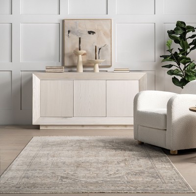 Elegant Silver Medallion 4' x 6' Oval Synthetic Area Rug