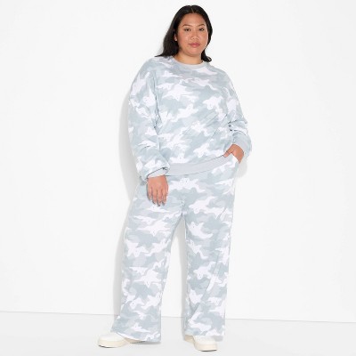 Women's Camo Ghost Fleece Graphic Sweatshirt - Gray