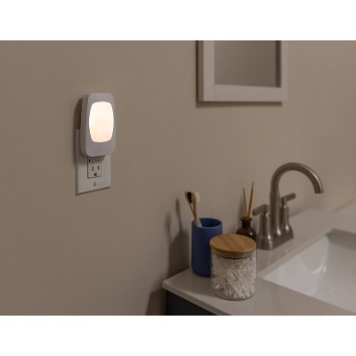 Compact White LED Power Failure Night Light with Rechargeable Battery