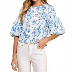 Women's Wo's Floral Print Puffed Sleeve Top - TCEC - 1 of 2