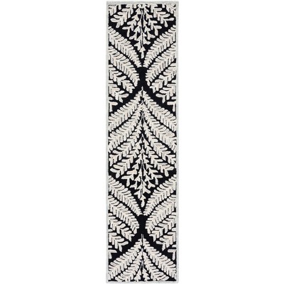 Capri CPR208 Tufted Indoor Rug - Safavieh