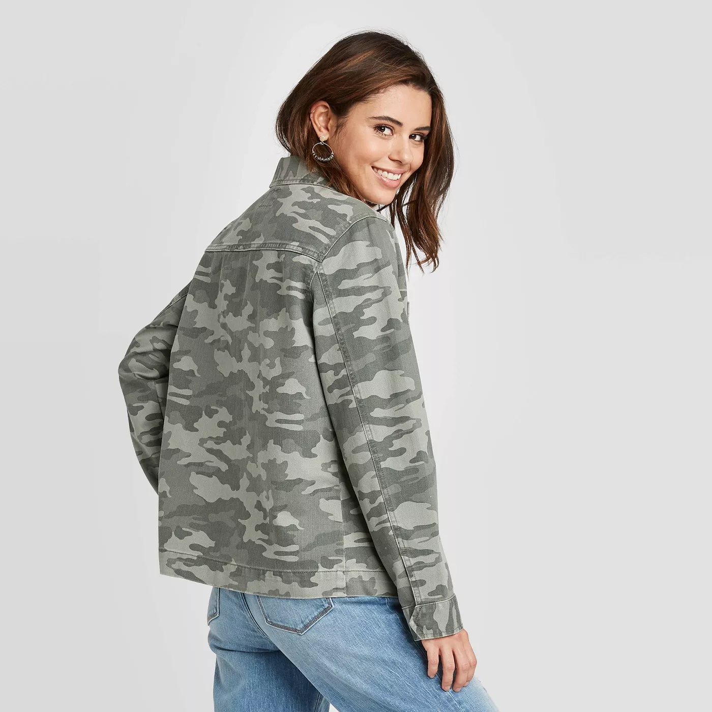 Women's Camo Print Long Sleeve Chore Jacket - Universal Thread™ Green - image 2 of 5