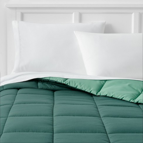 Room essentials cheap twin comforter