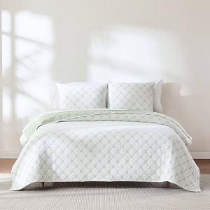 Lush Décor Diamond Leaf Jacquard Reversible Matelasse Coverlet - 1 of 4