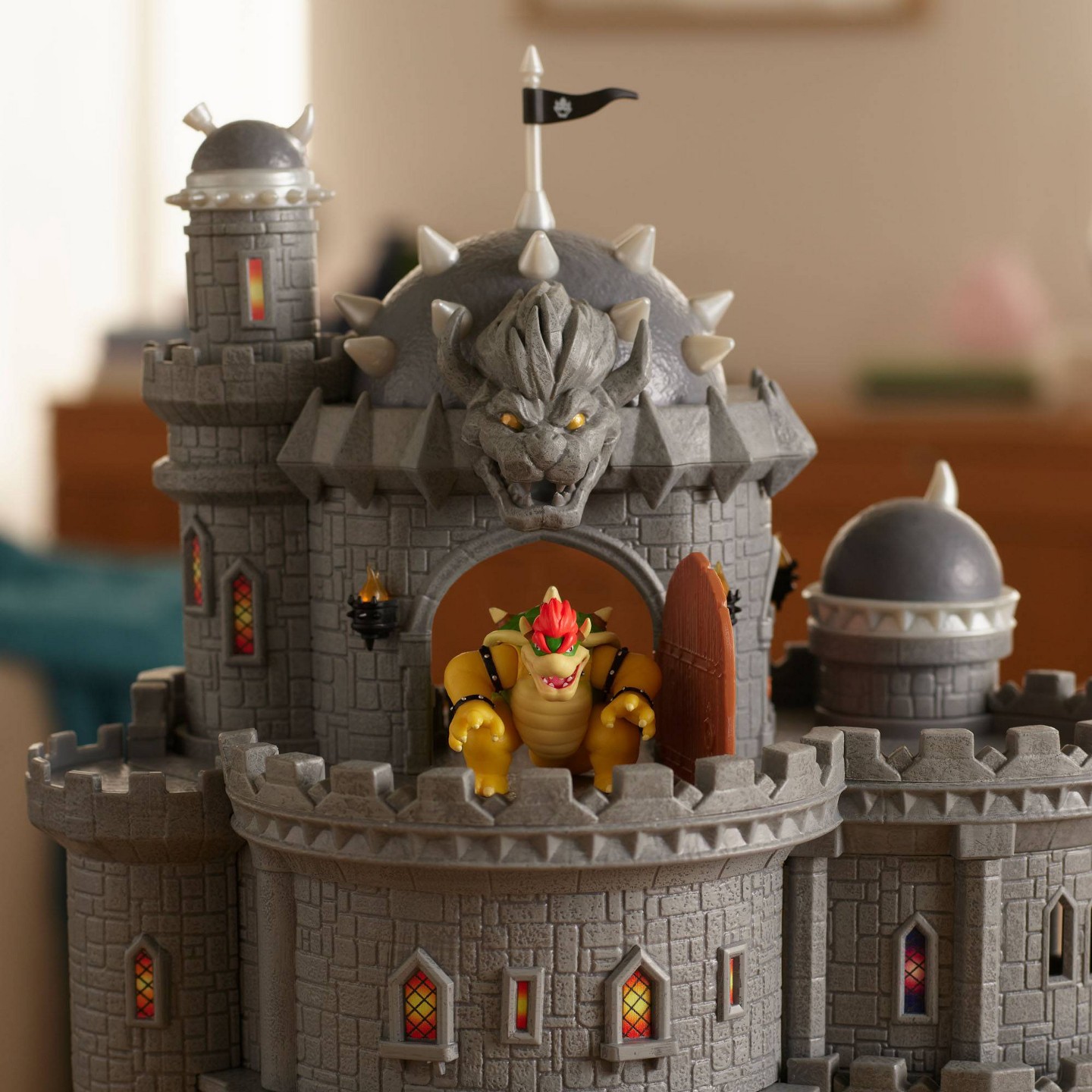 Детский игровой набор Nintendo The Super Mario Galaxy Movie – Deluxe Bowser Castle Playset with 1.5” Bowser Figure, Piano, Bonsai Tree, Heat-Activated paintings and more — фото 4