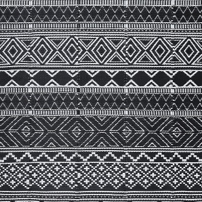 black/white