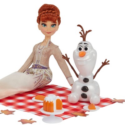 Disney Frozen 2 Anna & Olaf's Autumn Picnic