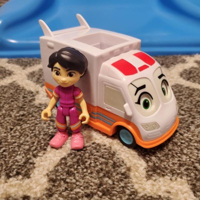 Disney Junior Firebuds, Violet and Axl Diecast Metal Ambulance Toy, Kids  Toys for Boys and Girls Ages 3 and up