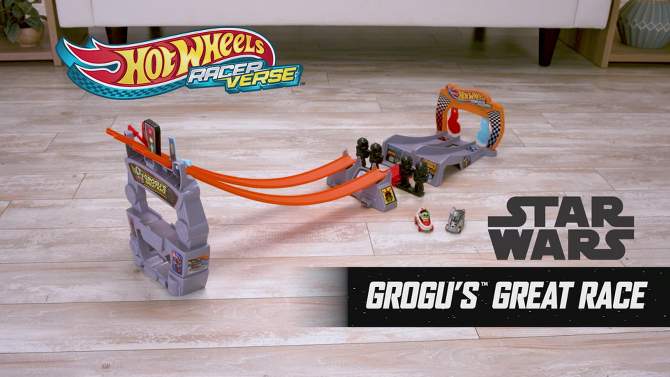 Hot Wheels RacerVerse Star Wars Grogu&#39;s Great Race Track Set, 2 of 8, play video