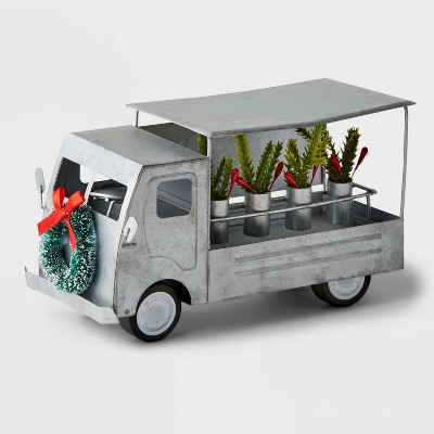 4.5" Decorative Metal Market Van Figure - Wondershop™