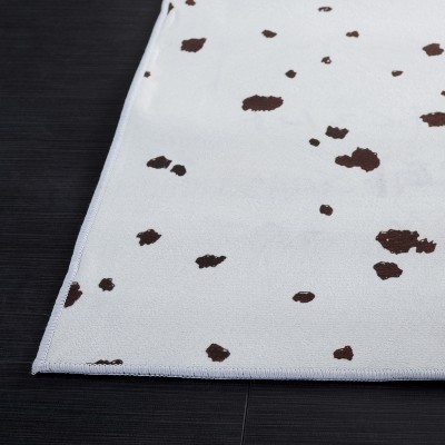Rectangular Black Synthetic Hand-Knotted Washable Rug