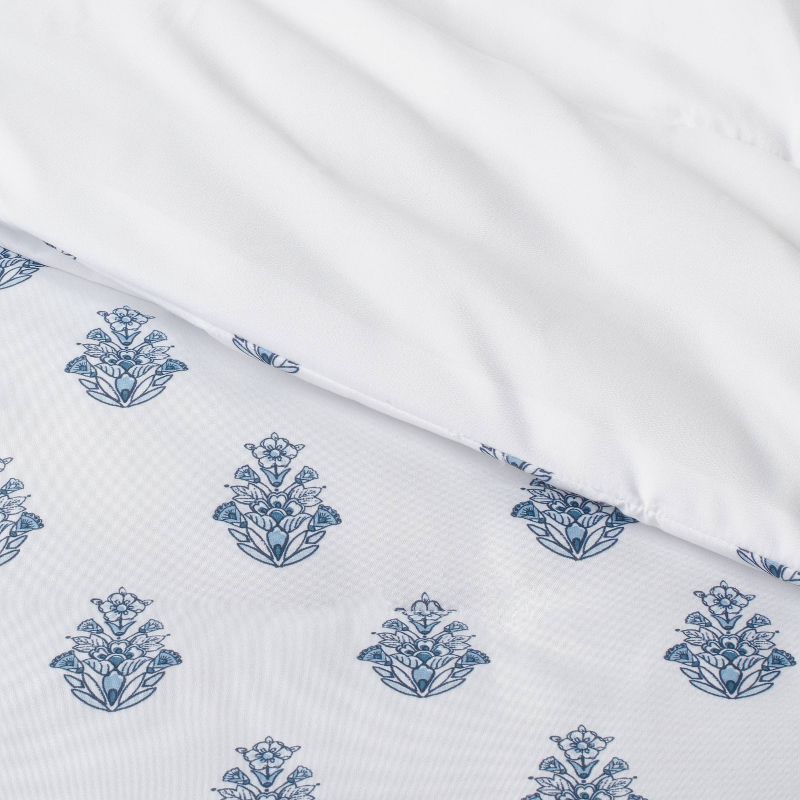 5pc Block Print with Border Comforter Bedding Set White/Blue - Threshold™, 4 of 13